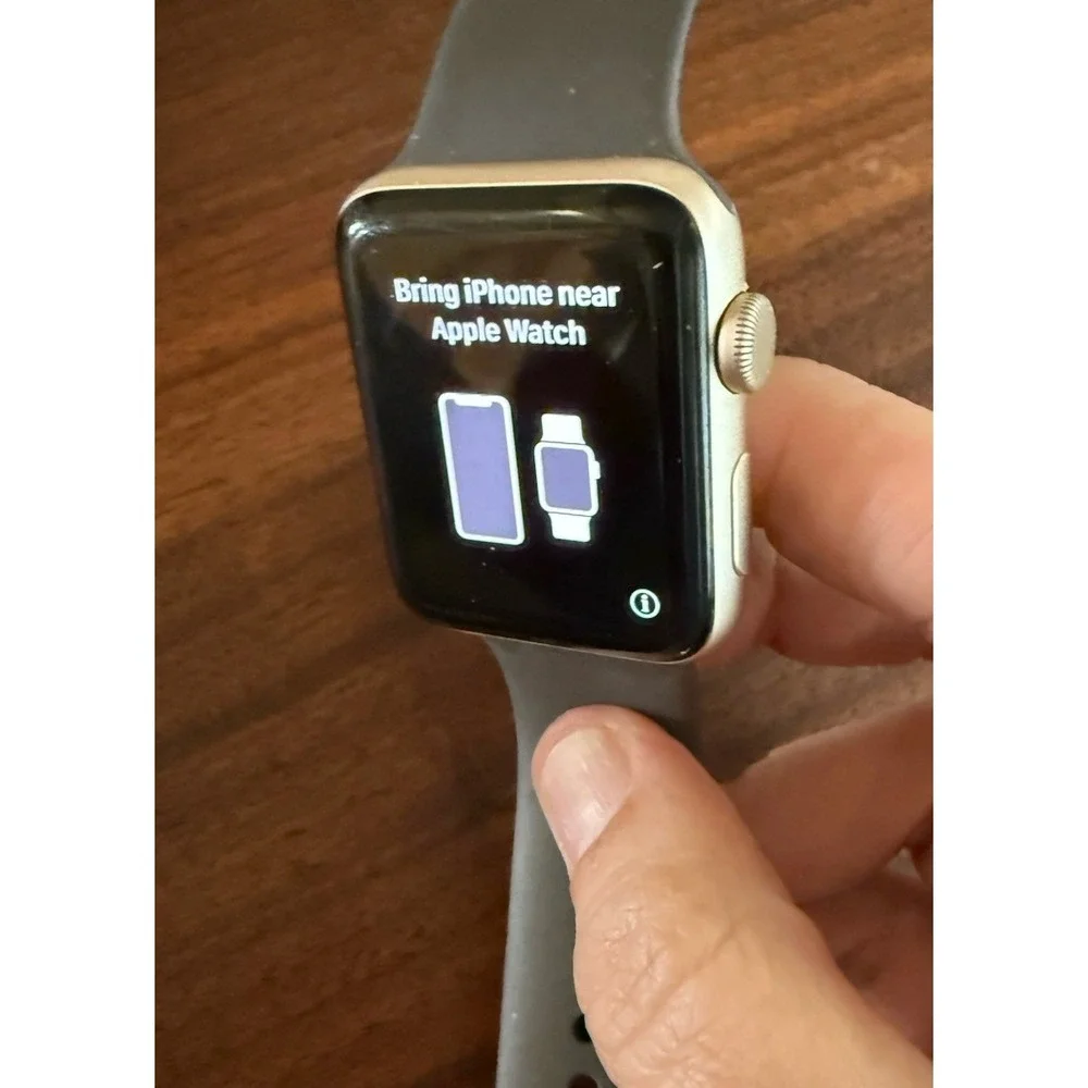 Apple Watch Series‎ 2 42mm Gold Aluminum Case Cocoa Sport Band GPS Ceramic Back